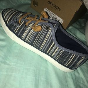 Sperry seacoast size 9